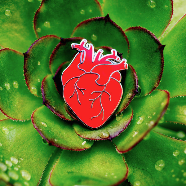 Coeur Rouge (Red Heart) Enamel Pin