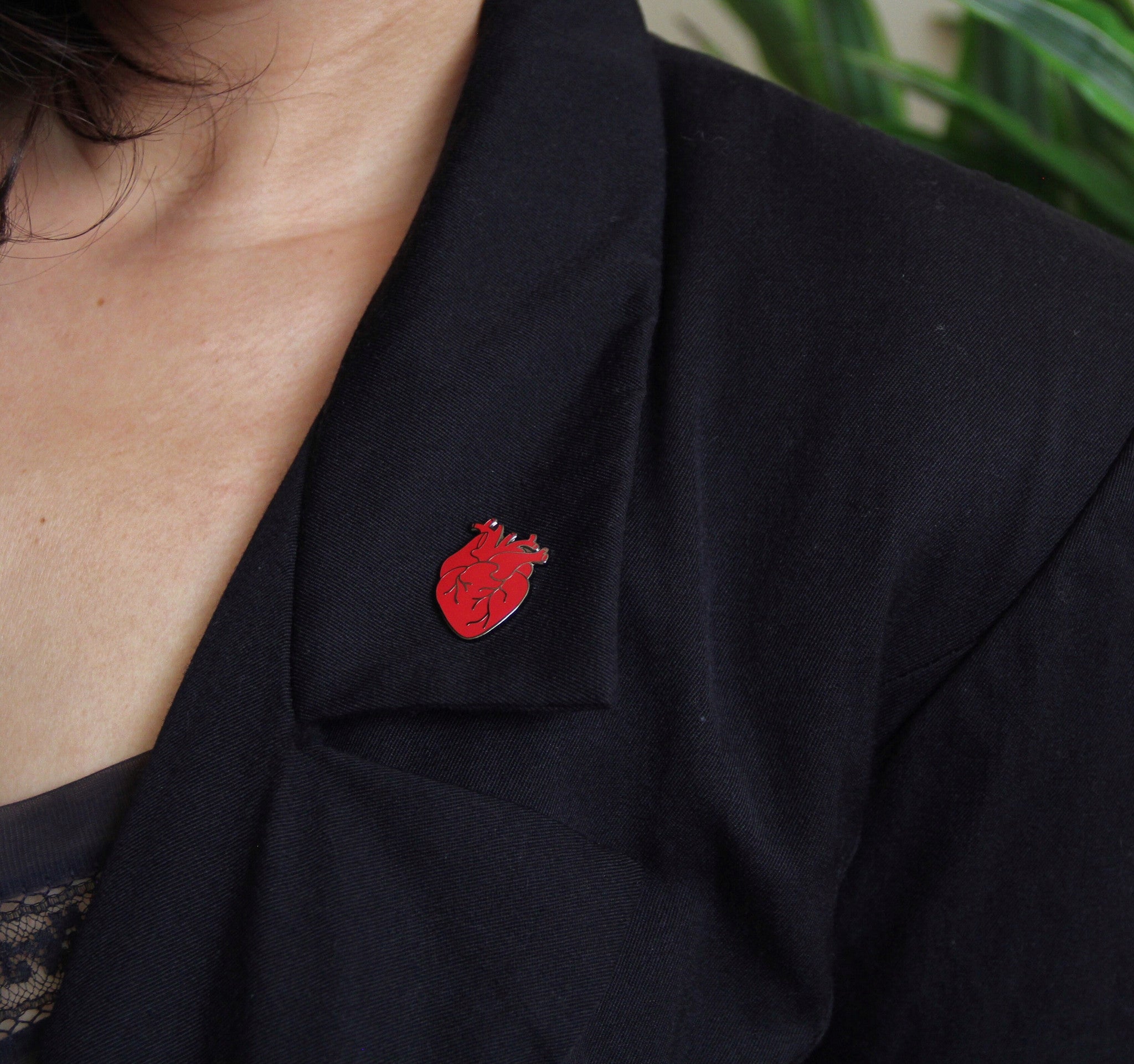 Coeur Rouge (Red Heart) Enamel Pin