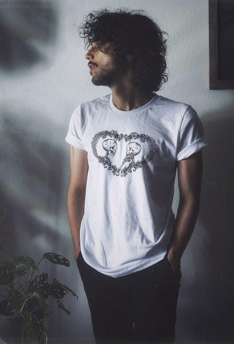 Amor Eterno T-Shirt (White)